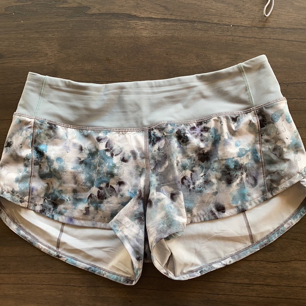 Lululemon Speed Up Low Rise 2.5 size 4